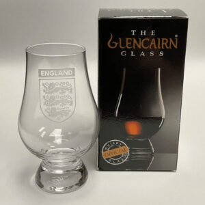 alt= glencairn engraved with England crest sitting next to glencairn box on a grey background
