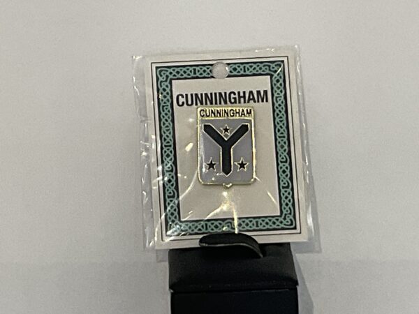 Pinbadge Cunningham