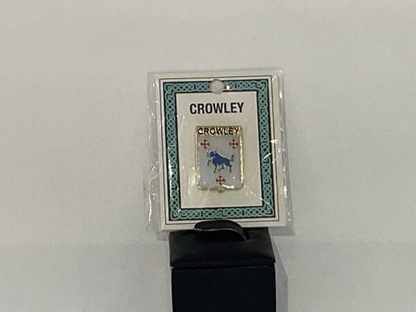 Pinbadge Crowley